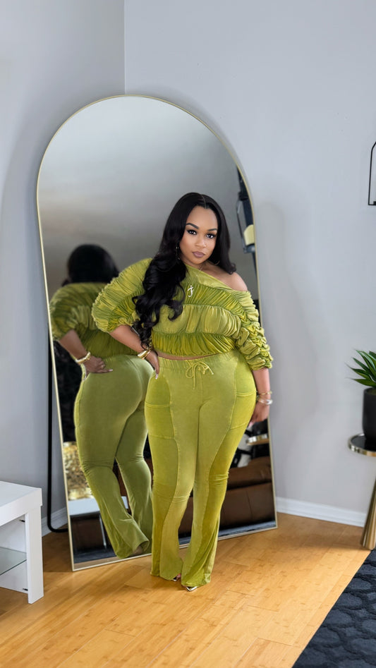 She Aint You Pant Set