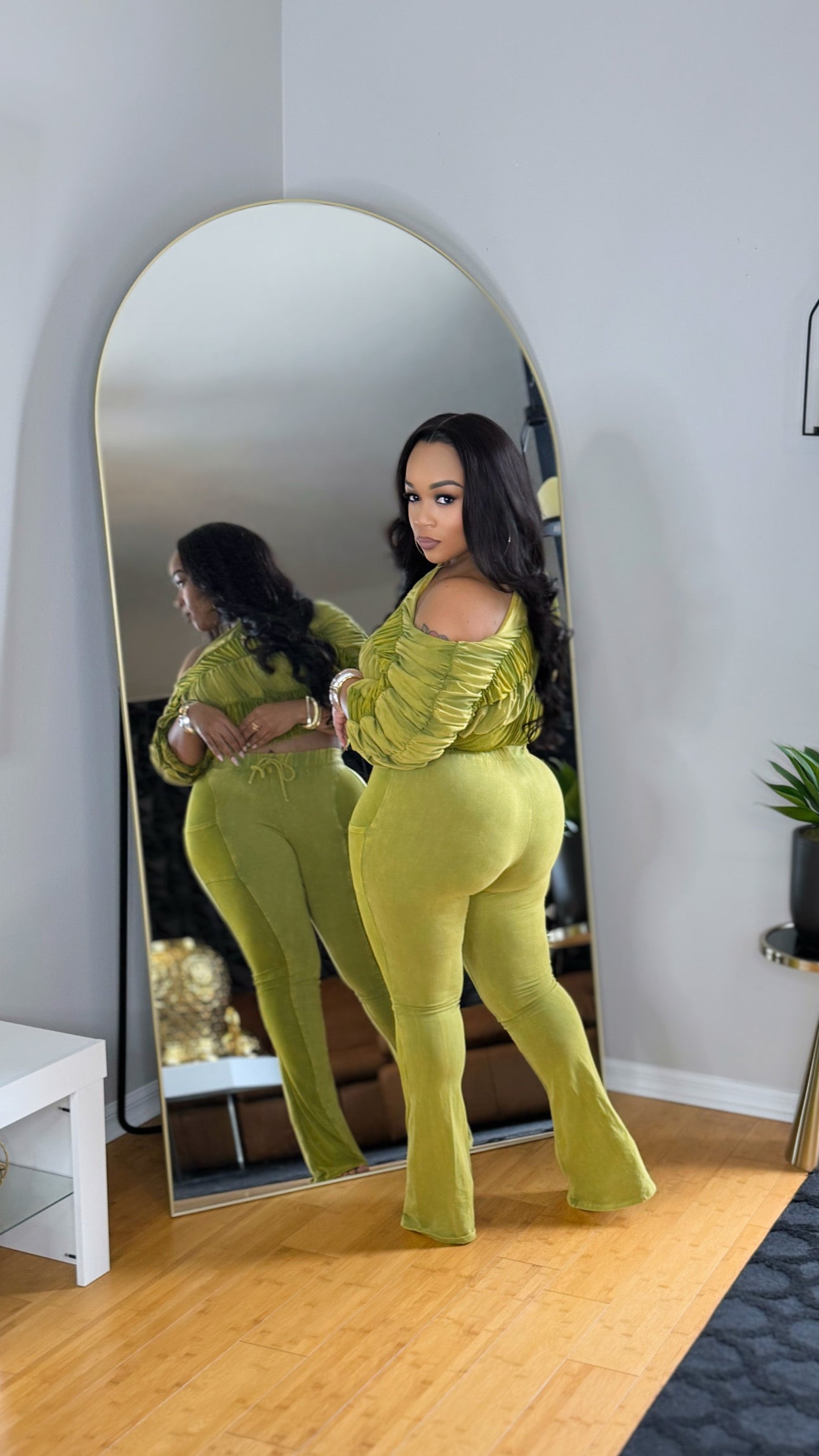 She Aint You Pant Set